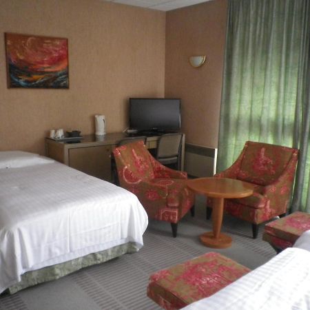 Hôtel Le Cleves Charleville-Mézières Chambre photo